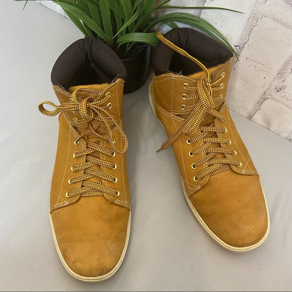 Timberland Men's Wheat Chukka Boots - Picture 7 of 12